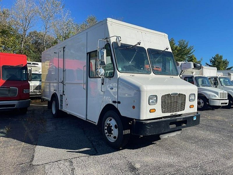 2017 Freightliner MT55