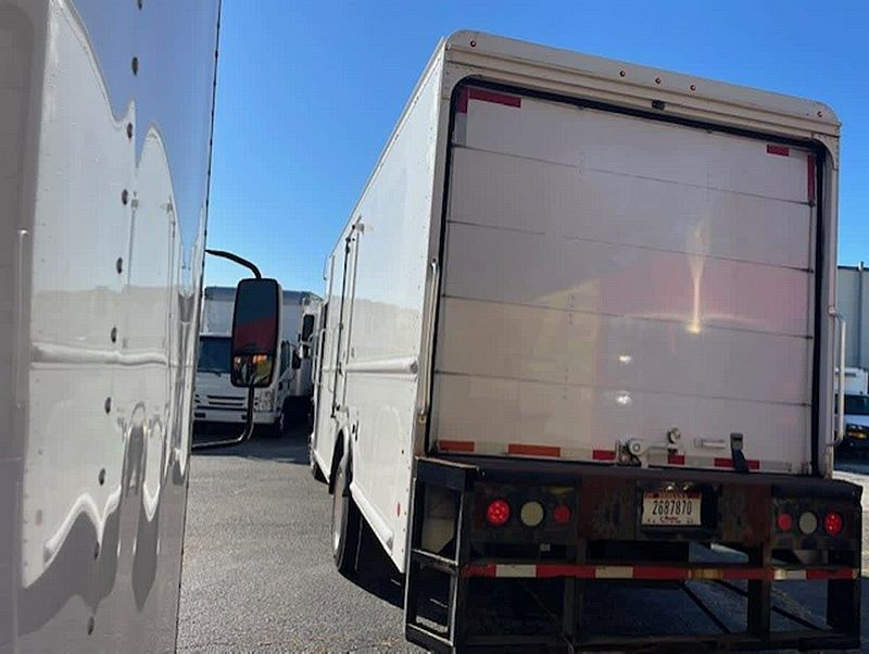 2017 Freightliner MT55