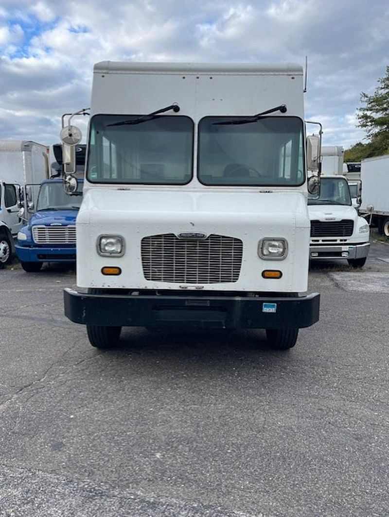2017 Freightliner MT55
