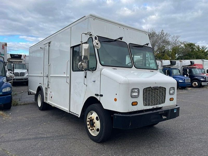 2017 Freightliner MT55