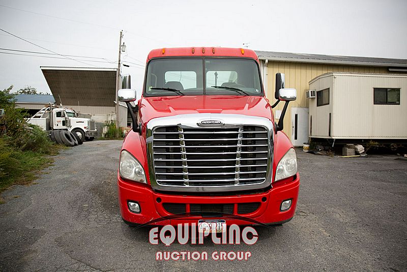 2011 Freightliner CASCADIA