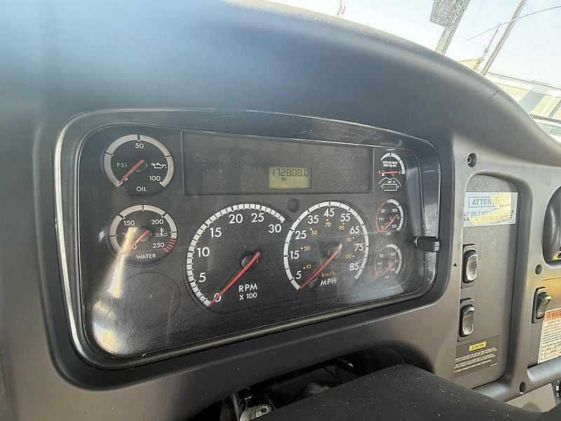2015 Freightliner M2