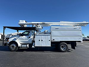 2015 Ford F-750 - Bucket Truck 2015 Ford F-750 - Bucket Truck