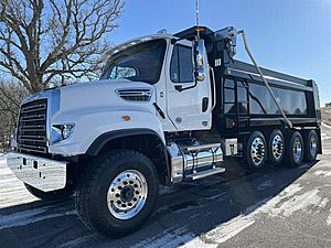 2023 Freightliner M2 106 For Sale | Dump | #M2106DUMP33K