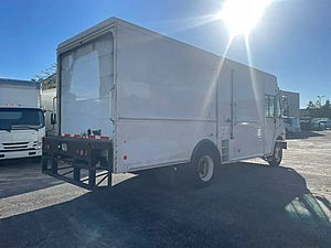 2017 Freightliner MT55