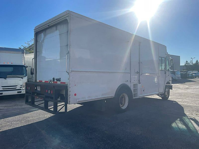 2017 Freightliner MT55