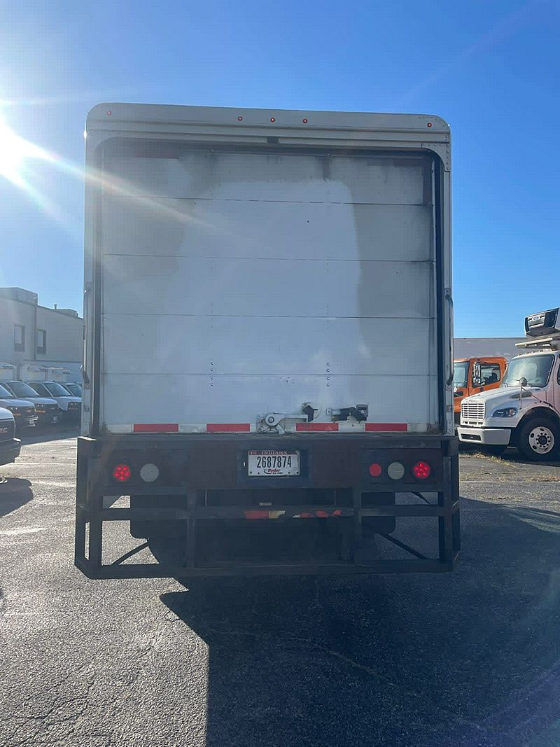 2017 Freightliner MT55