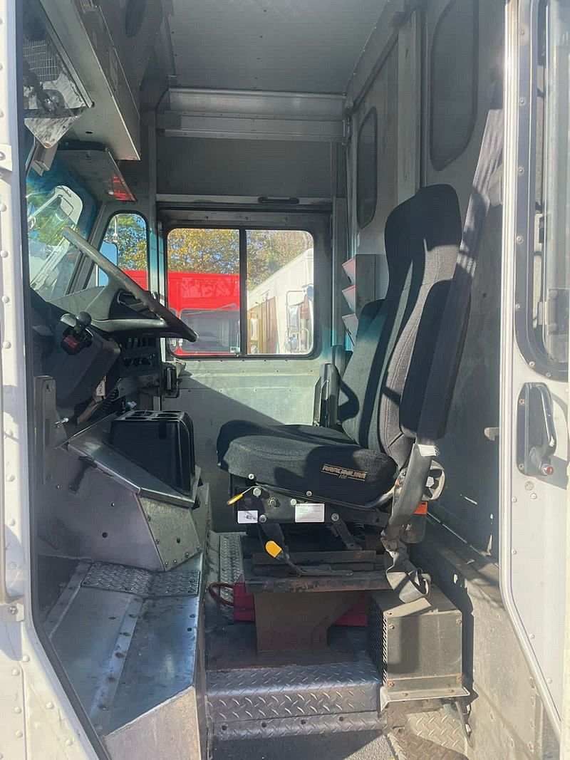 2017 Freightliner MT55