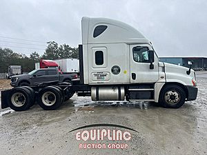 2017 Freightliner CASCADIA
