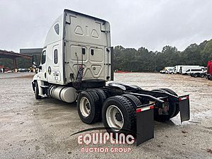 2017 Freightliner CASCADIA