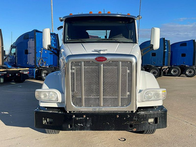 2015 Peterbilt 567