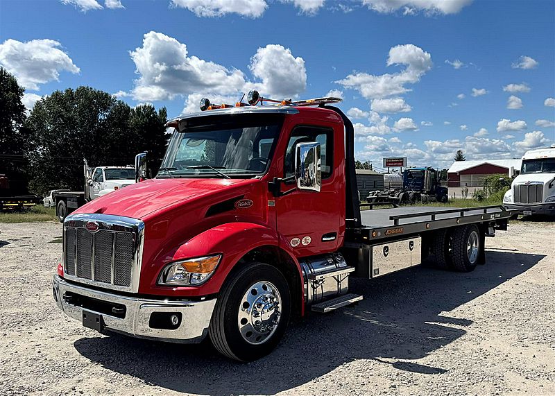 2025 Peterbilt 536