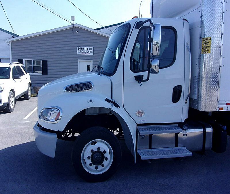 2022 Freightliner M2 106