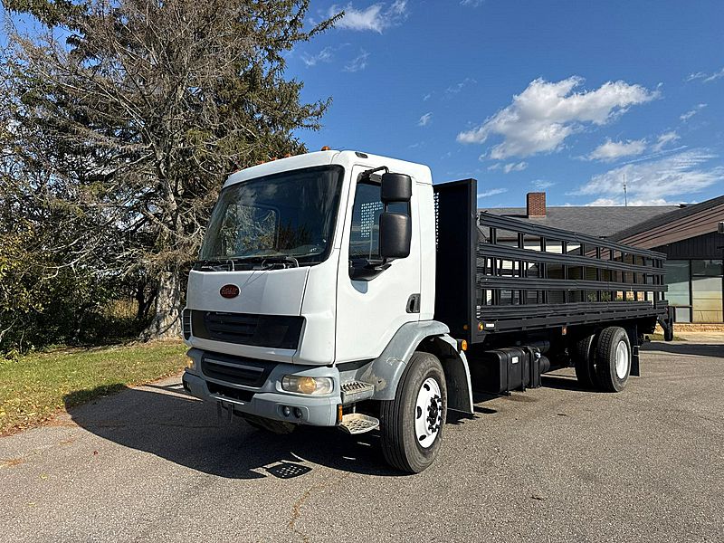2014 Peterbilt 220