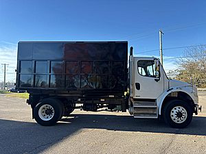 2010 Freightliner M2 - Bucket Truck