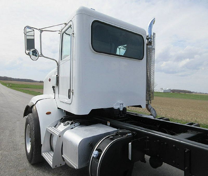 2012 Peterbilt 365