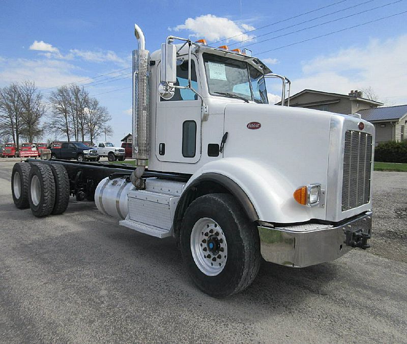 2012 Peterbilt 365