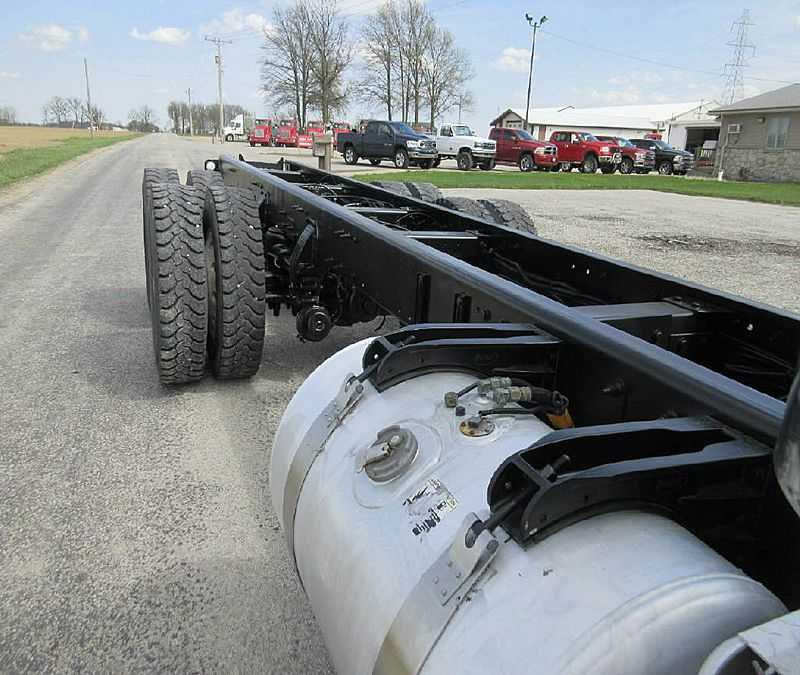 2012 Peterbilt 365