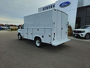 2025 Ford E350