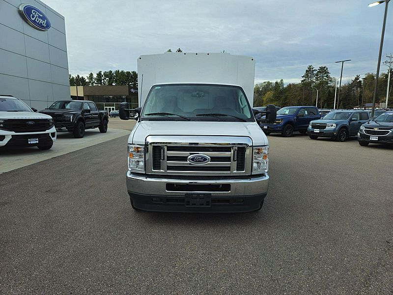 2025 Ford E350