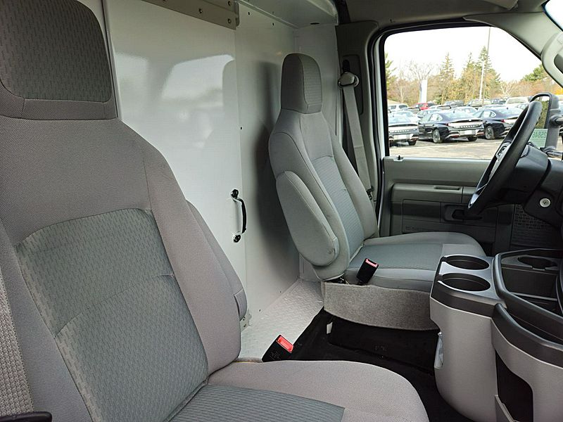 2025 Ford E350