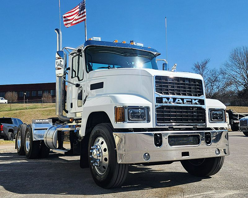 2026 Mack Pinnacle PI64T M778 For Sale | Day Cab | #M020277