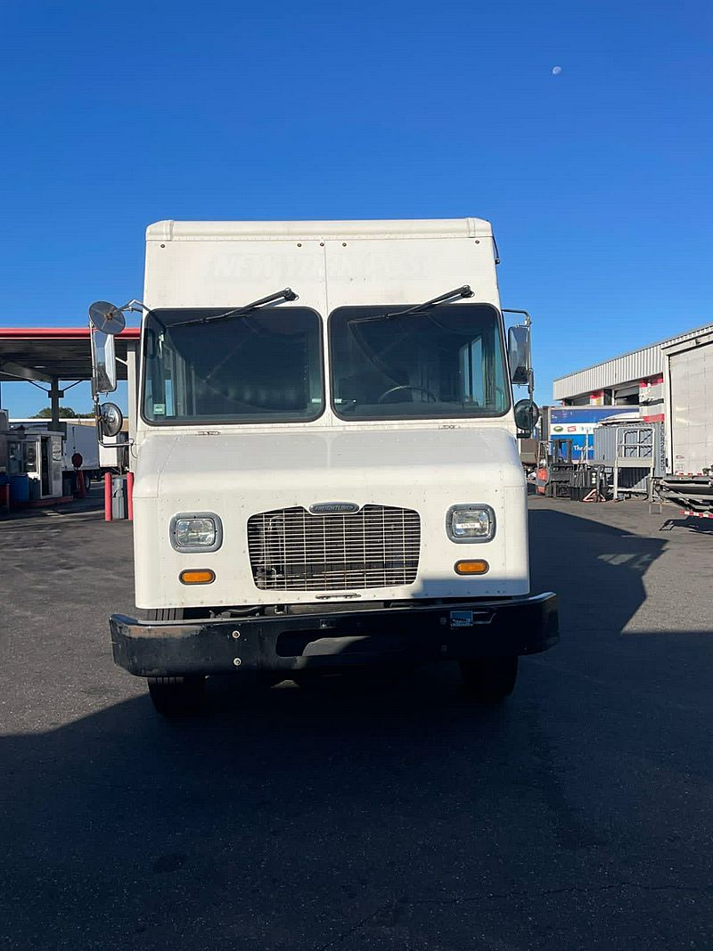 2017 Freightliner MT55