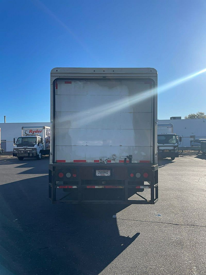 2017 Freightliner MT55