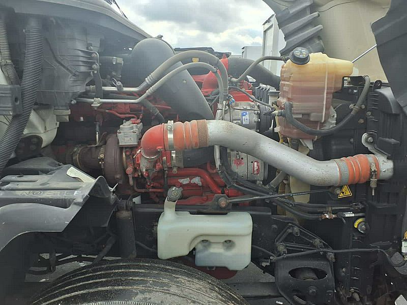2019 International LT625