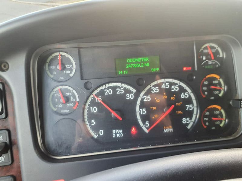 2019 Freightliner M2 106