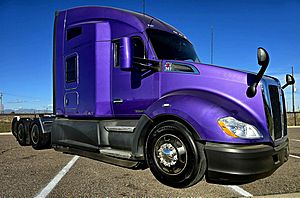 2022 Kenworth T680 - Sleeper Truck