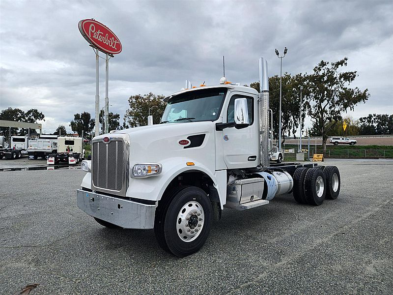 2025 Peterbilt 567