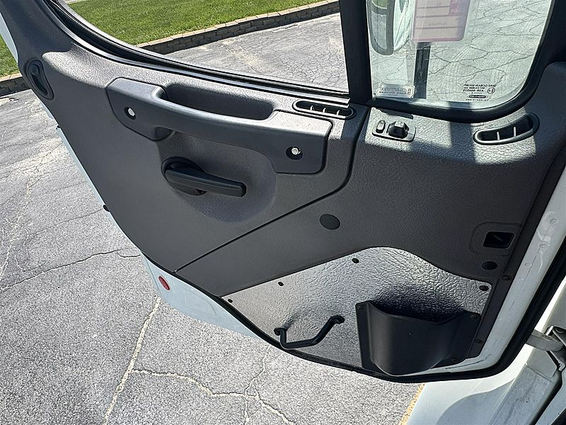 2018 Freightliner M2 Crew Cab