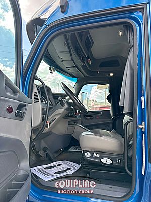 2017 Peterbilt 579
