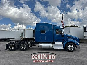 2017 Peterbilt 579