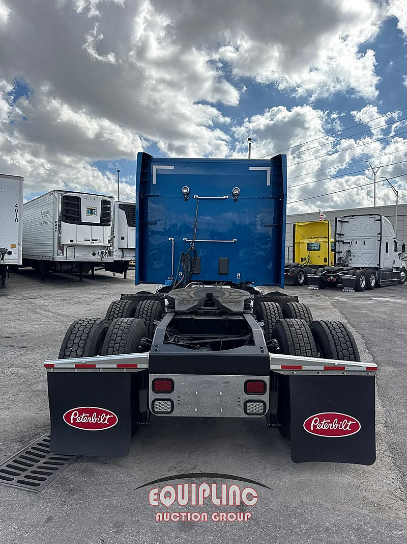 2017 Peterbilt 579