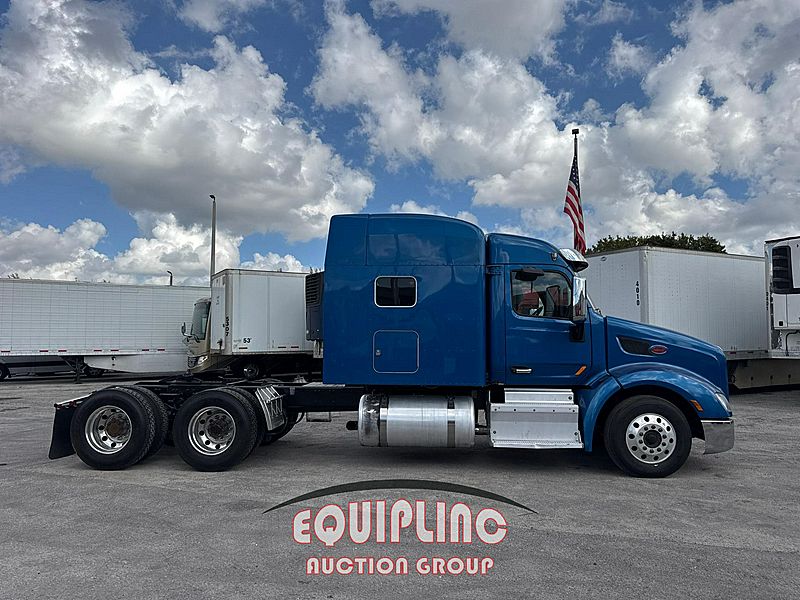 2017 Peterbilt 579