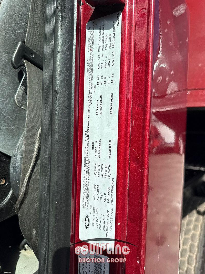 2015 Mack Pinnacle