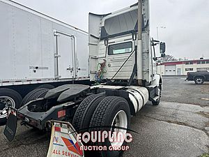 2016 Volvo VNM