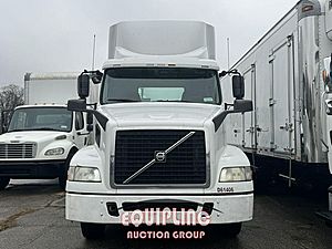 2017 Volvo VNM - Day Cab