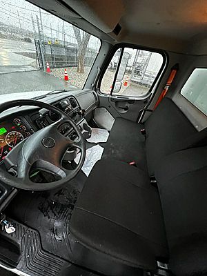 2018 Freightliner M2 106