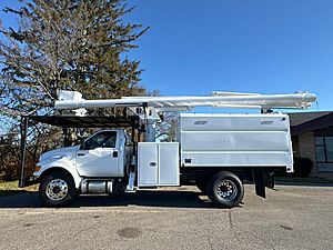 2012 Ford F750 - Bucket Truck