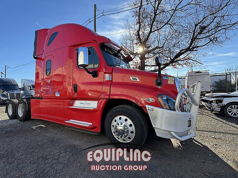 2016 Freightliner CASCADIA