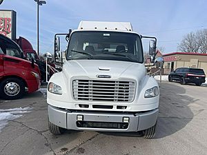 2011 Freightliner M2 - Box Truck
