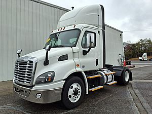 2018 Freightliner CASCADIA 113