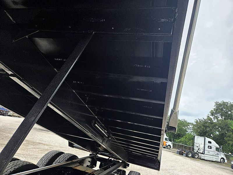 2019 Mack GR84F