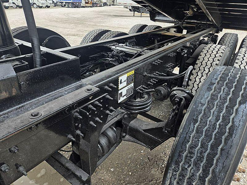 2019 Mack GR84F