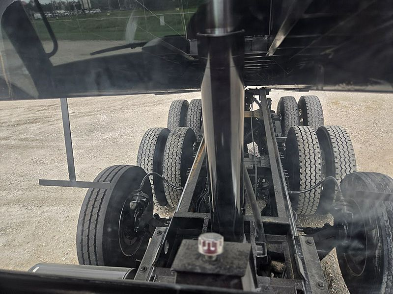 2019 Mack GR84F