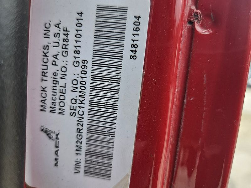 2019 Mack GR84F