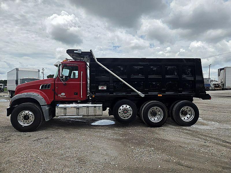 2019 Mack GR84F